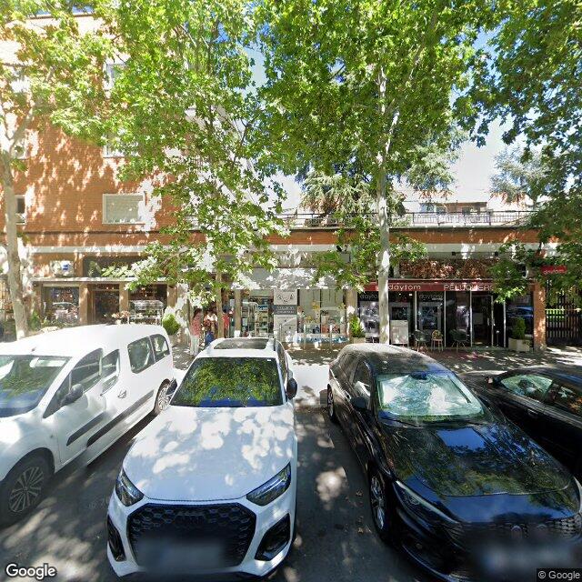 Street view near Farmacia in Madrid