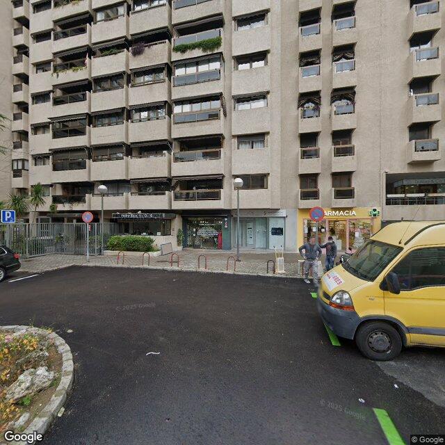 Street view near Farmacia in Madrid