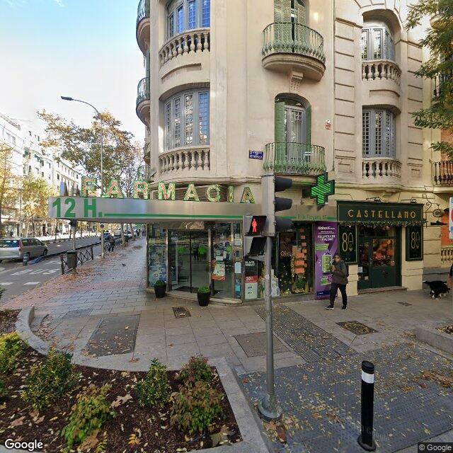 Street view near Farmacia in Madrid