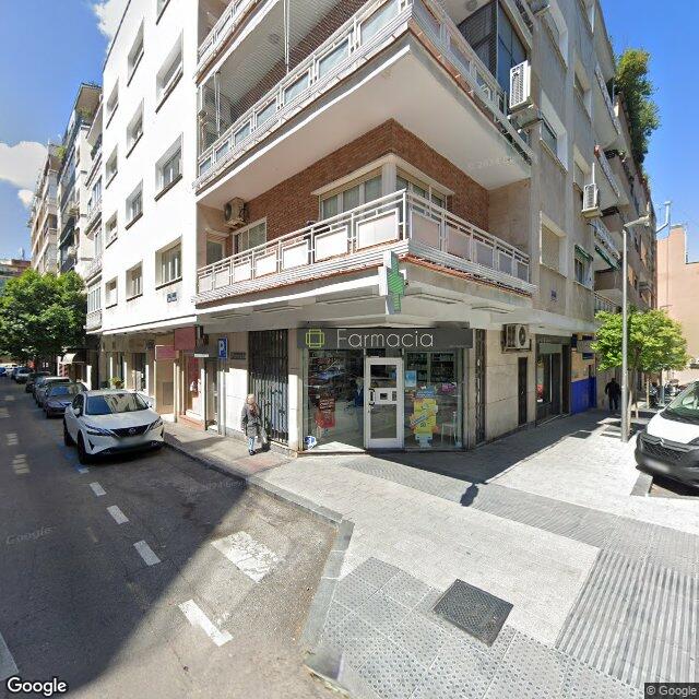 Street view near Farmacia in Madrid