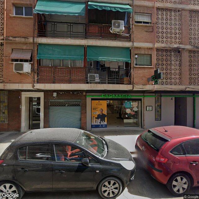 Street view near Farmacia in València
