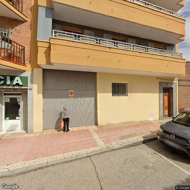 Street view near Farmacia in Spain