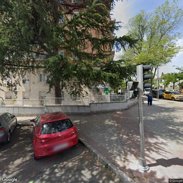 Street view near Farmacia in Madrid