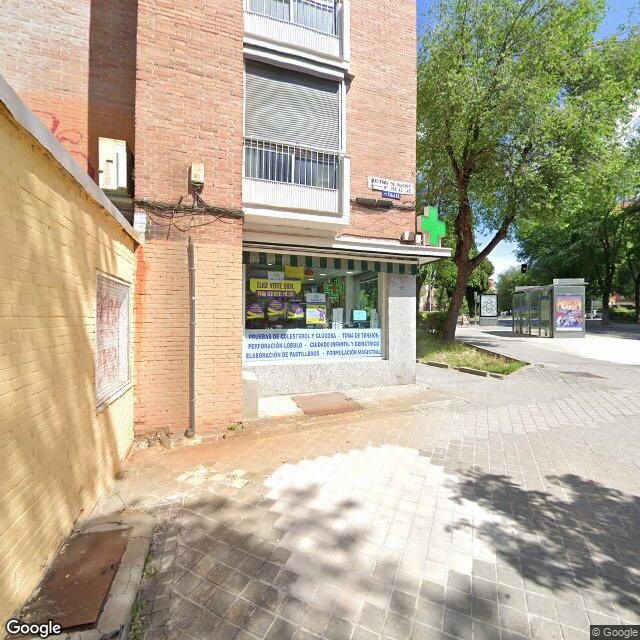 Street view near Farmacia in Madrid