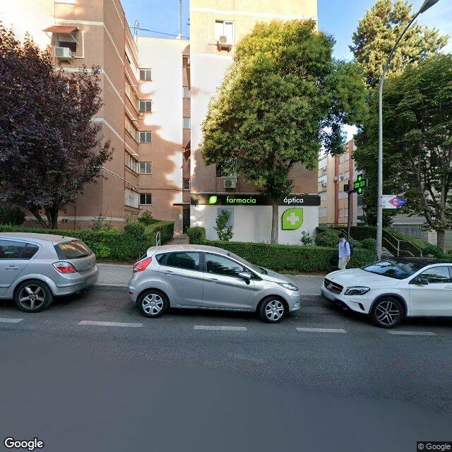 Street view near Farmacia in Madrid