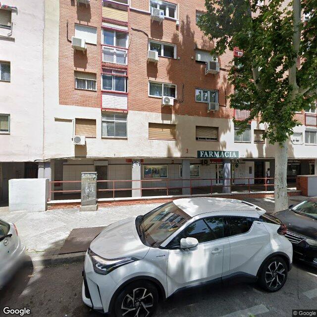 Street view near Farmacia in Madrid