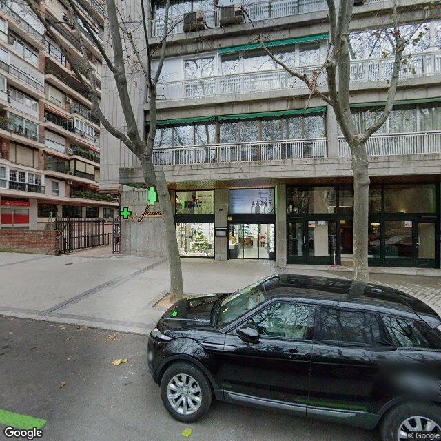 Street view near Farmacia in Madrid