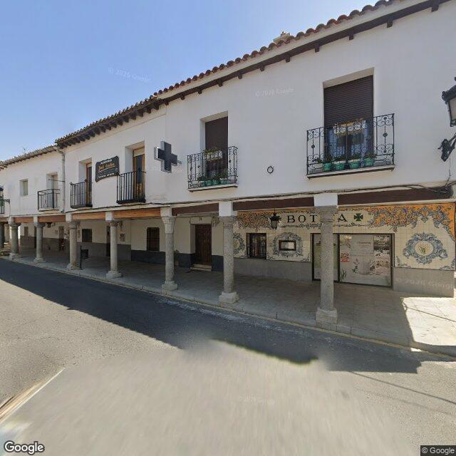 Street view near Farmacia in Spain