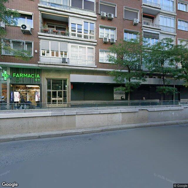 Street view near Farmacia in Madrid