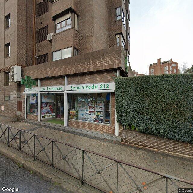 Street view near Farmacia in Madrid