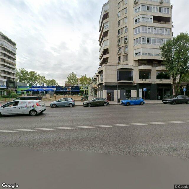 Street view near Farmacia in Madrid