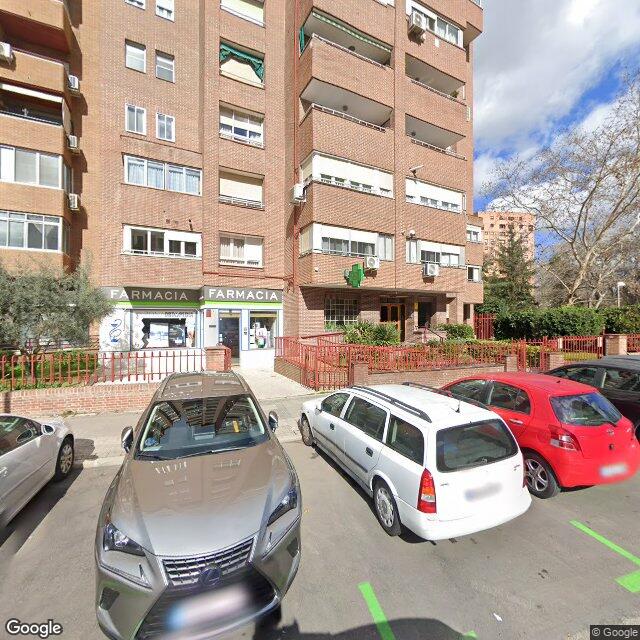 Street view near Farmacia in Madrid