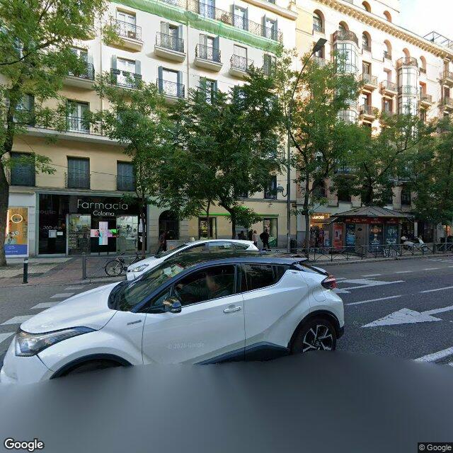 Street view near Farmacia in Madrid