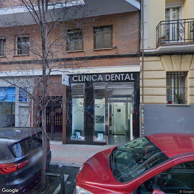 Street view near Farmacia in Madrid