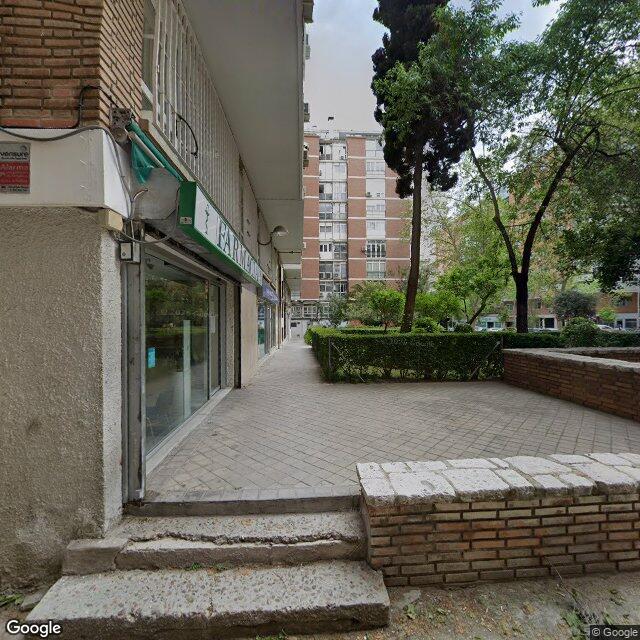 Street view near Farmacia in Madrid