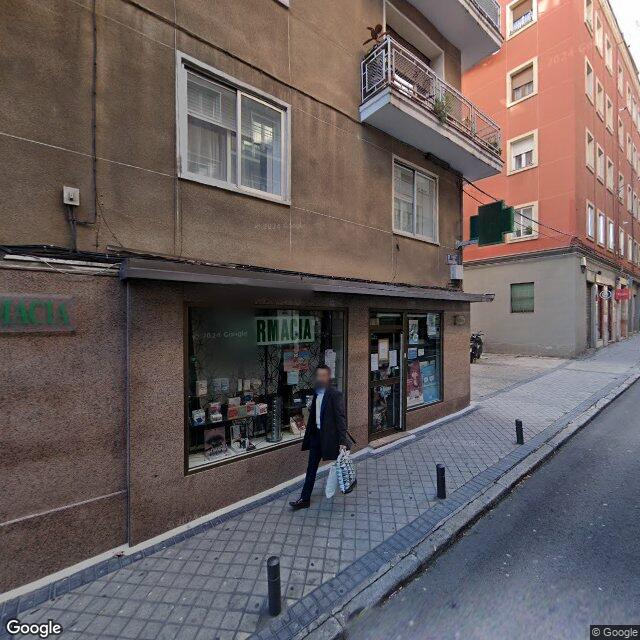 Street view near Farmacia in Madrid