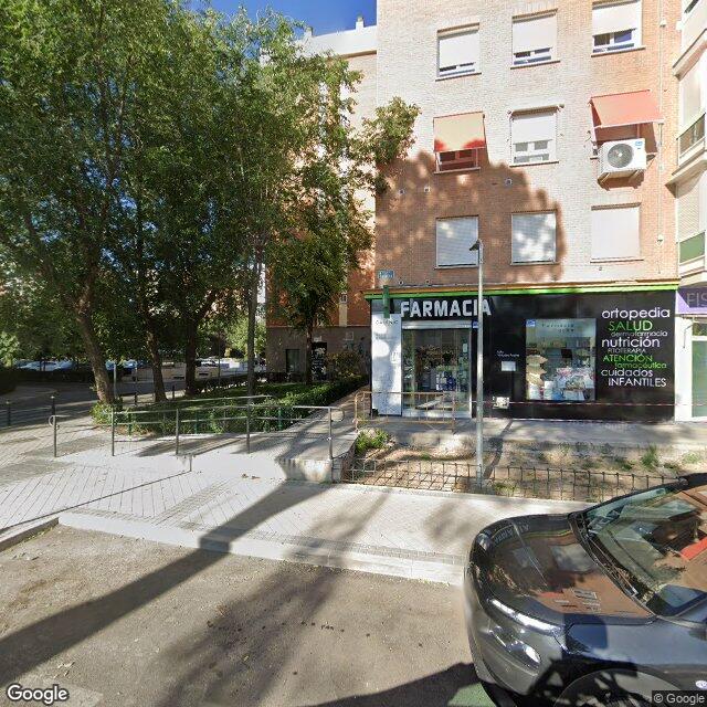 Street view near Farmacia in Madrid
