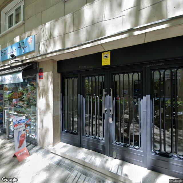 Street view near Farmacia in Madrid
