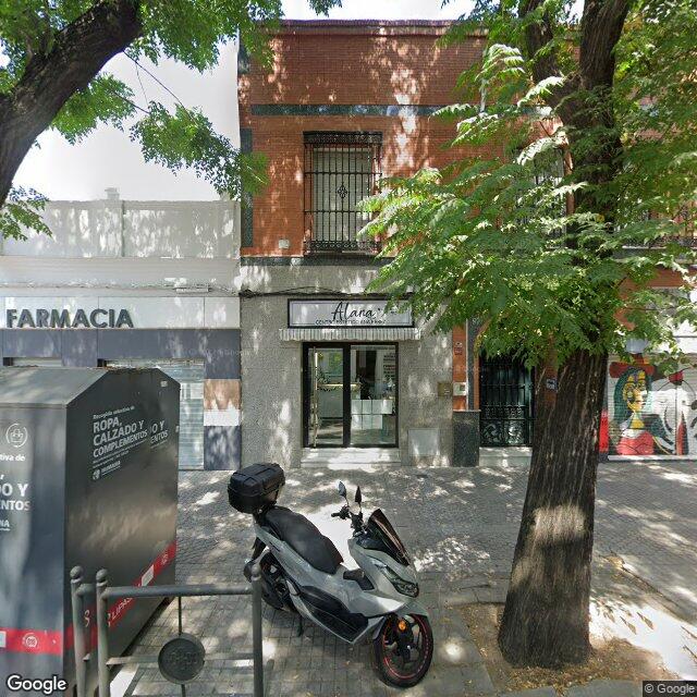 Street view near Farmacia Afán in Sevilla