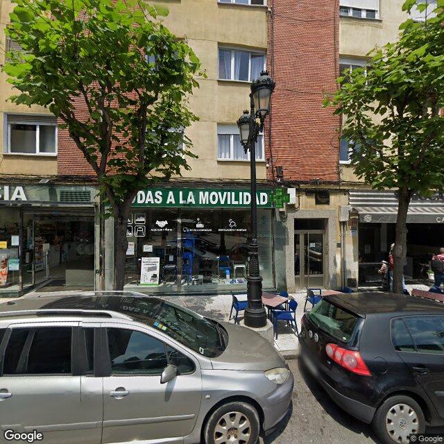 Street view near Farmacia Aida Pellitero in Oviedo / Uviéu