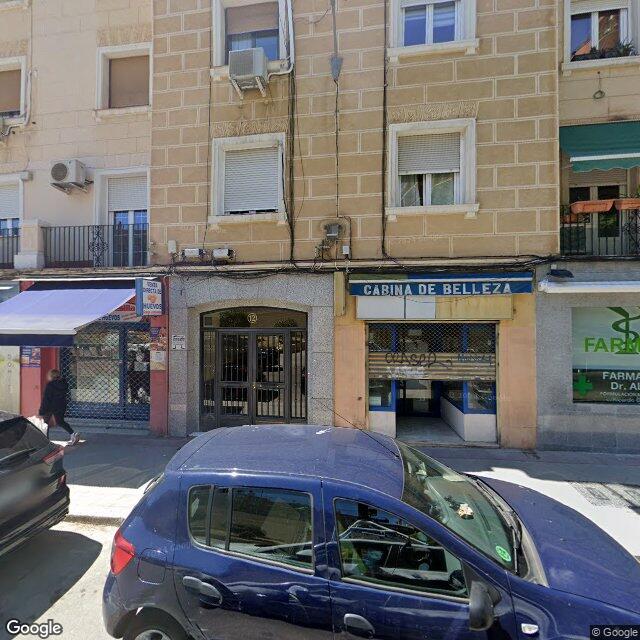 Street view near Farmacia Alía Altares in Madrid
