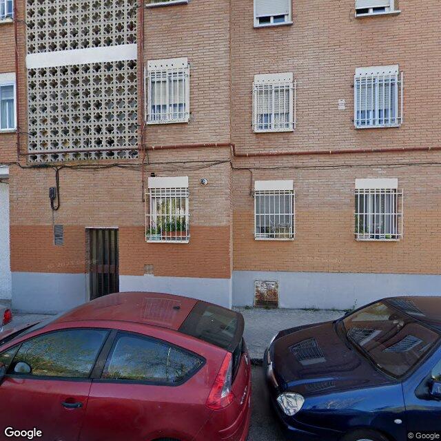 Street view near Farmacia Alameda in Madrid