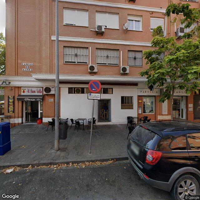 Street view near Farmacia Alamillo in Sevilla