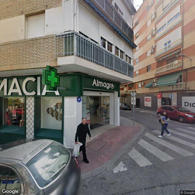 Street view near Farmacia Almagro Lopez in Jaén