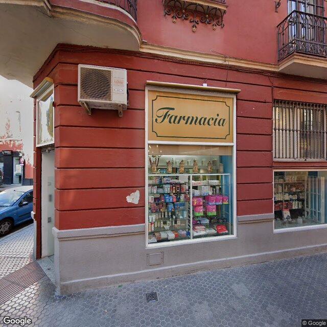 Street view near Farmacia Ana Castillo Holguin in Sevilla