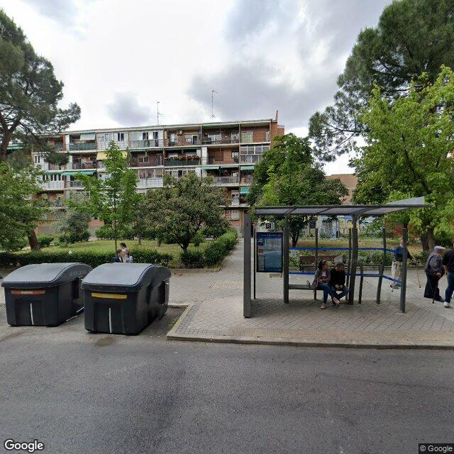 Street view near Farmacia Ana Oliver Sanjuan in Madrid