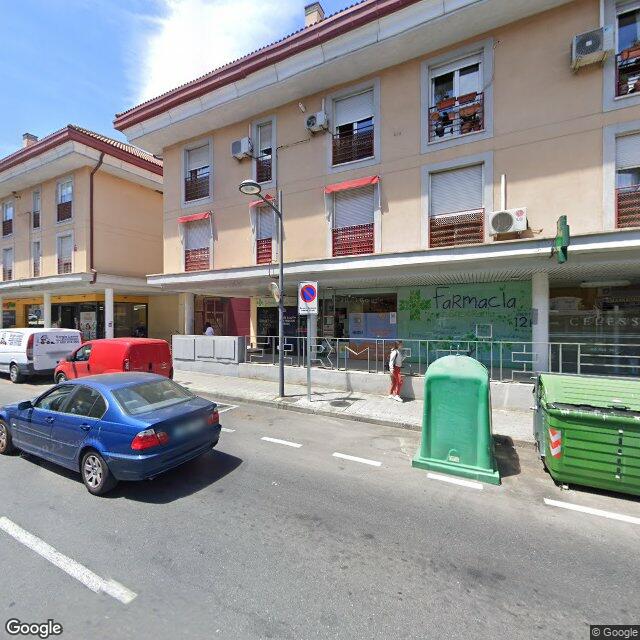 Street view near Farmacia Antonio Moreno Flores in Spain