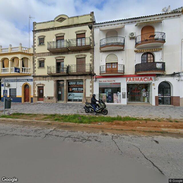 Street view near Farmacia Antonio Valdés Arenas in Utrera