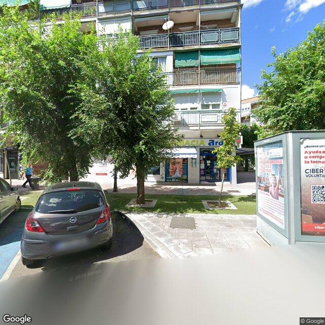 Street view near Farmacia Ardoz in Spain