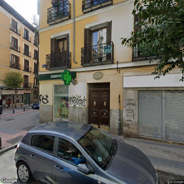 Street view near Farmacia in Madrid