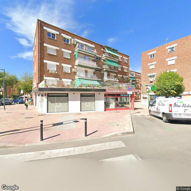 Street view near Farmacia Banco Boccio in Pozuelo de Alarcón
