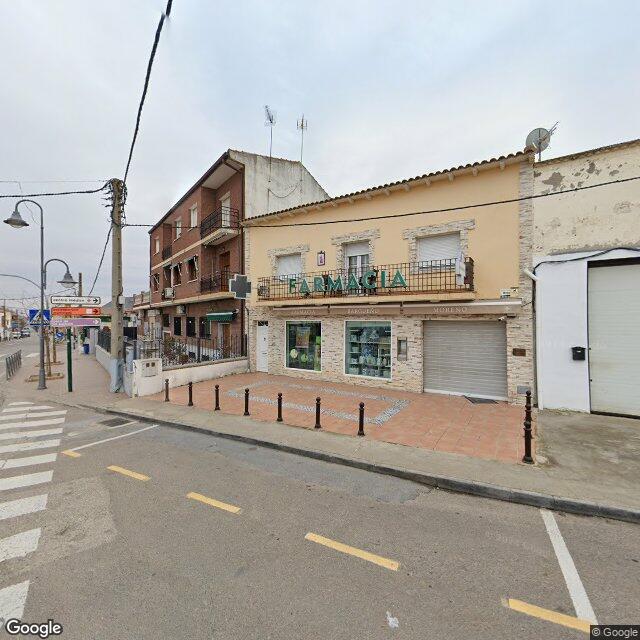 Street view near Farmacia Bargueño in Pantoja