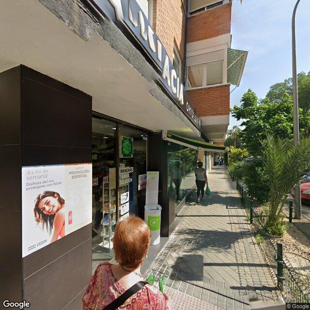 Street view near Farmacia in Madrid