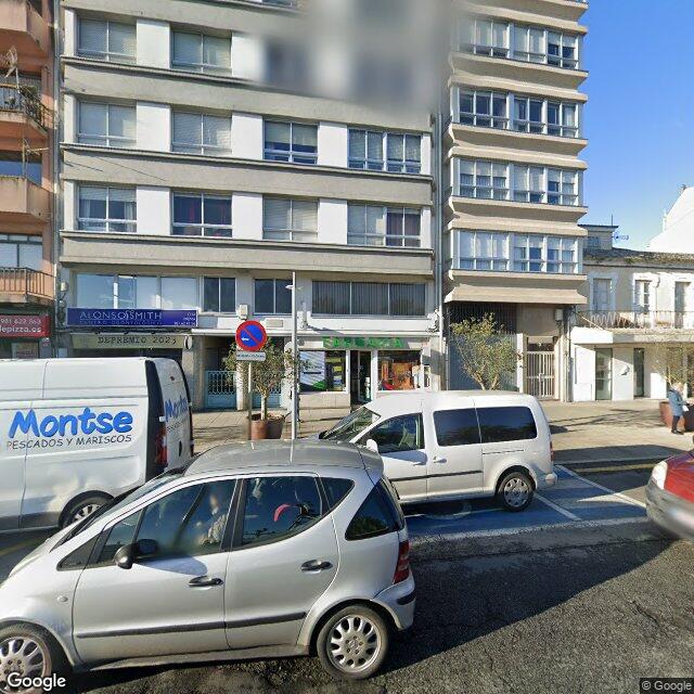Street view near Farmacia in Sada