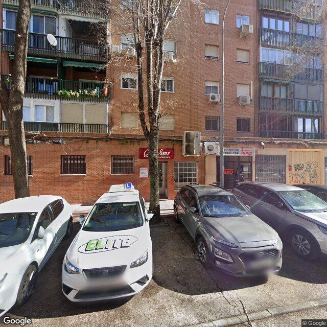 Street view near Farmacia Bellavista in Alcalá de Henares