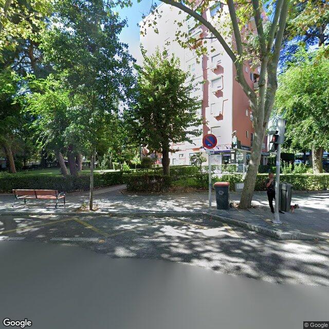 Street view near Farmacia Besos Cano, Patricia in Madrid