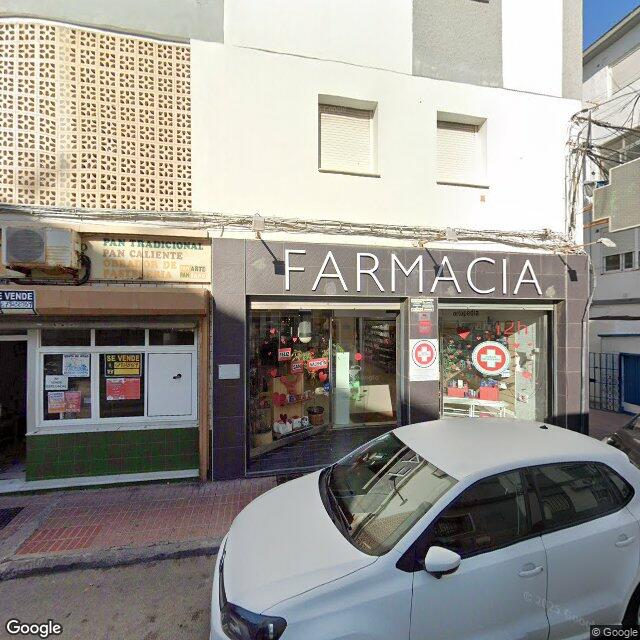 Street view near Farmacia Bonelo in La Línea de la Concepción