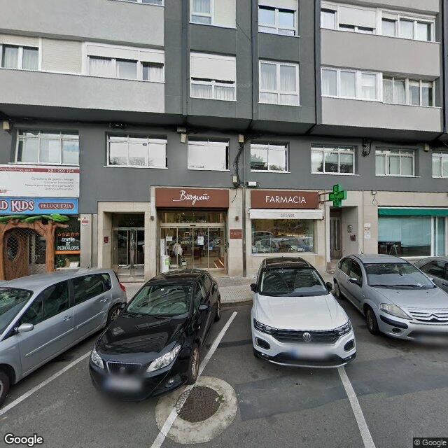 Street view near Farmacia Burgueño in A Coruña