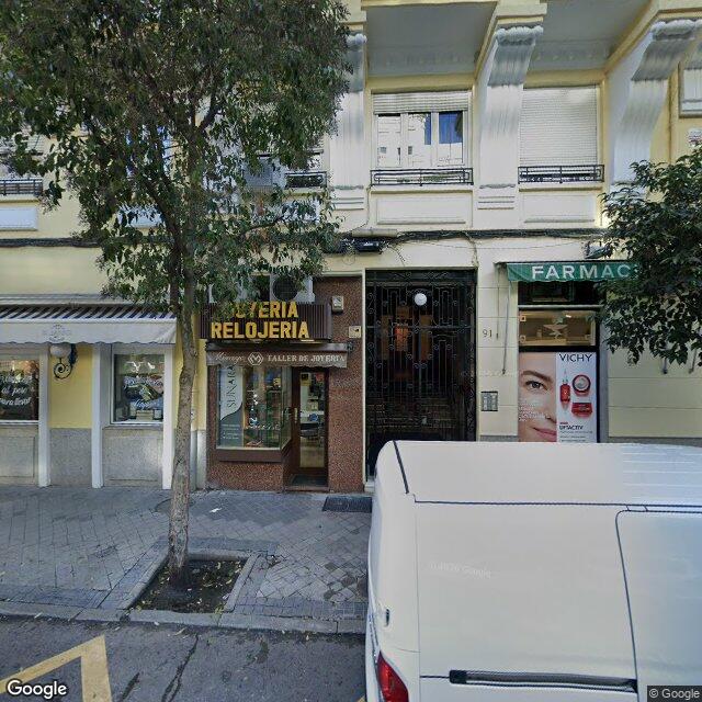 Street view near Farmacia in Madrid