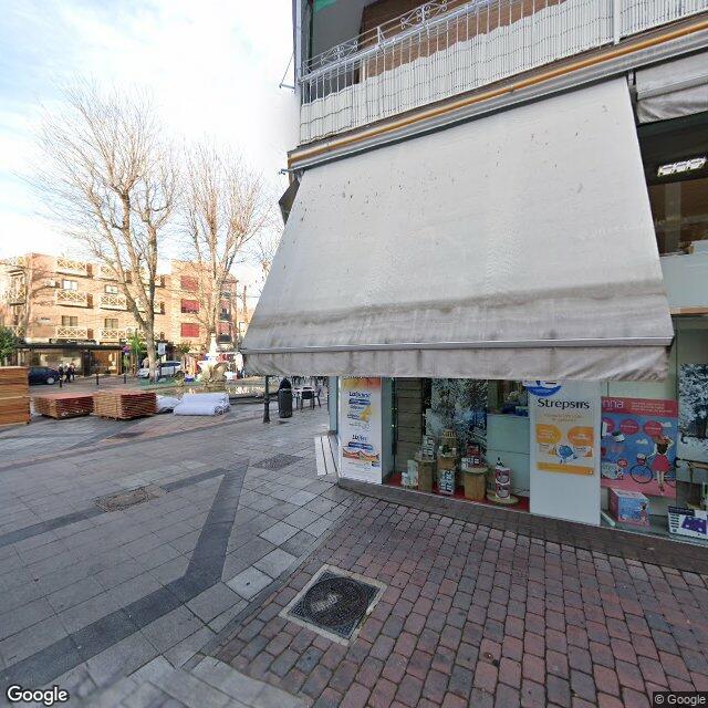 Street view near Farmacia in Madrid