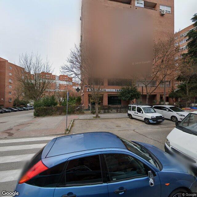 Street view near Farmacia in Madrid