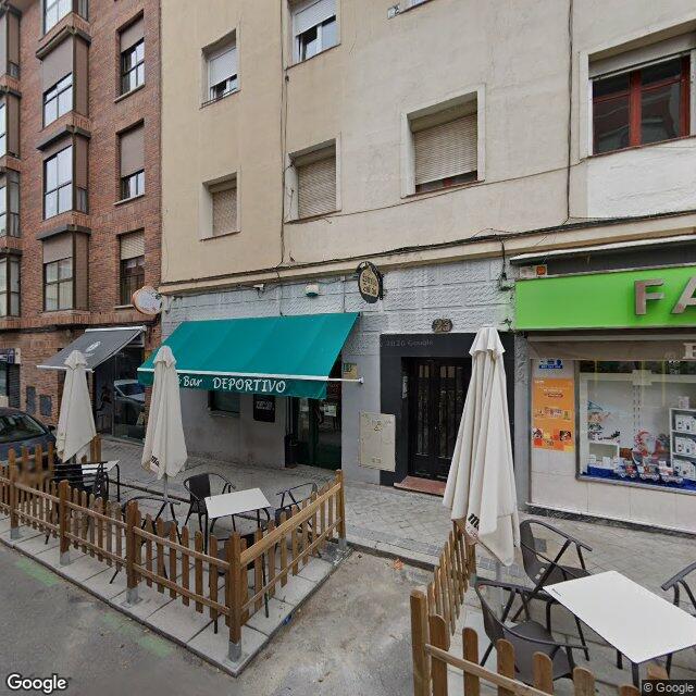 Street view near Farmacia in Madrid
