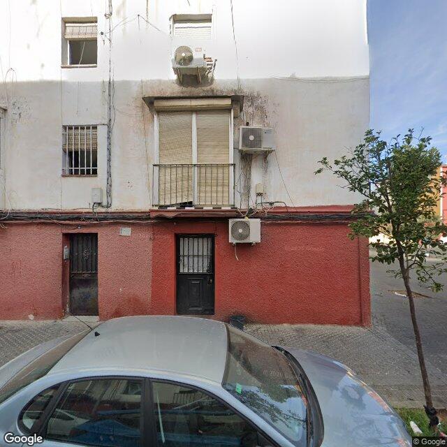 Street view near Farmacia Cabeza Artero in Sevilla