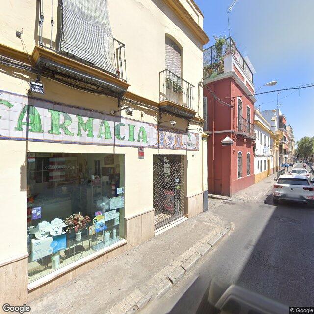 Street view near Farmacia Calatrava in Sevilla