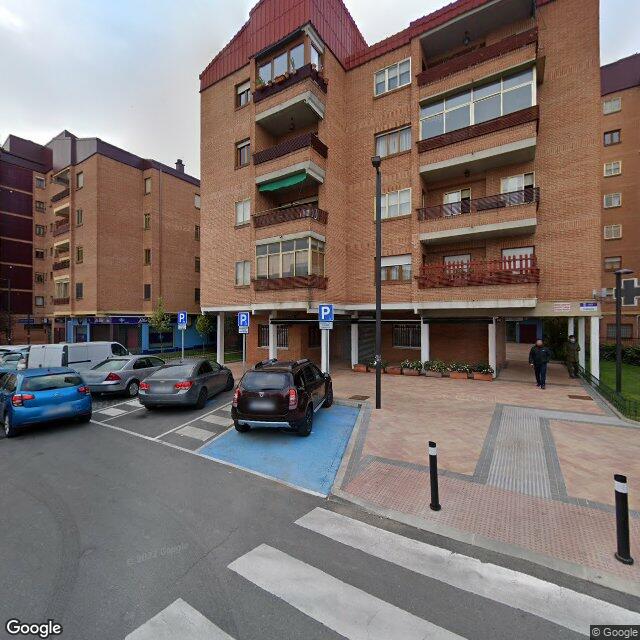 Street view near Farmacia Campos in Colmenar Viejo