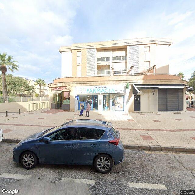 Street view near Farmacia Canovas Gárcîa in Torremolinos